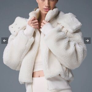 New Alo Foxy Sherpa Jacket S